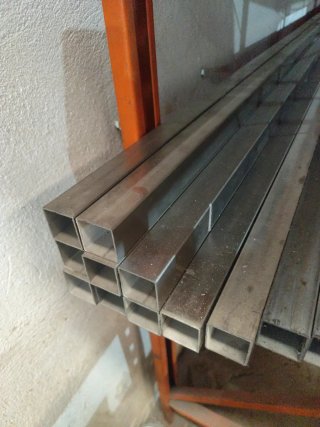 DISPONEMOS DE CHAPAS Y TUBOS EN ACERO AL CORTE
