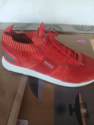 Zapatillas BOSS 2 PARES  Rojas y Azules