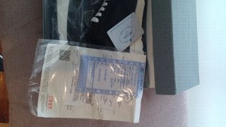 Zapatillas deportivas negras y blancas