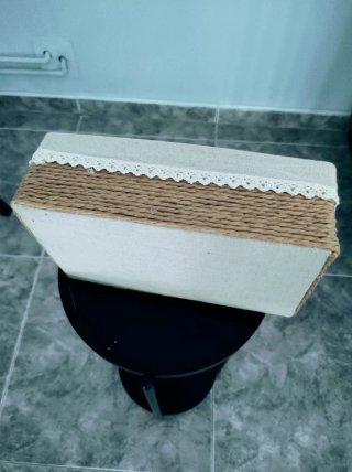 Cesta de almacenaje de papel trenzado y tela
