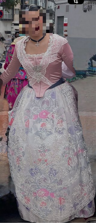 Vestido de fallera (con adrezo+peinetas+zapatos)