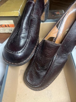 Scarpe vintage fondo magazzino pelle