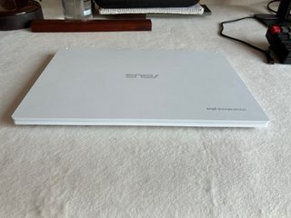 Portátil ASUS Gris/Blanco Poco Uso