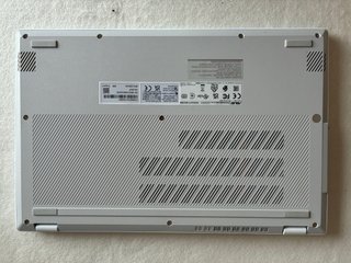Portátil ASUS Gris/Blanco Poco Uso