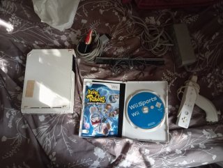 Consola Wii + Mando y Juegos