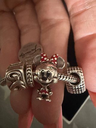 Pandora original completa con charms Disney, clips