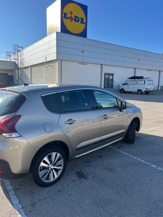 Peugeot 3008 2015