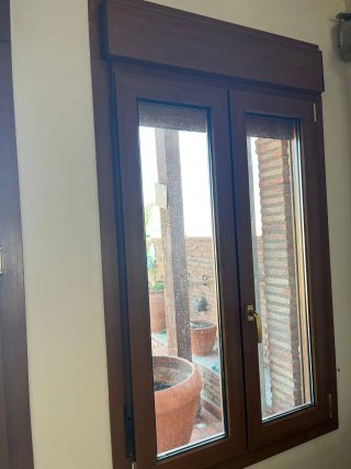 Ventanas y puerta PVC abatibles doble cristal lami