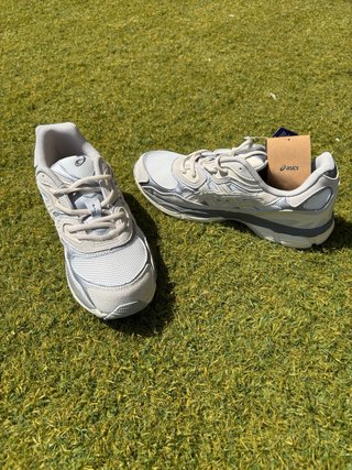 Zapatillas Asics Gel-Nyc Hombre Talla 44 Beige/Gri