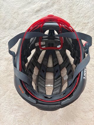 Casco Giro MIPS Negro/Blanco/Rojo