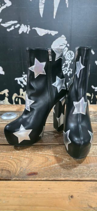 Botines plataforma estrellas