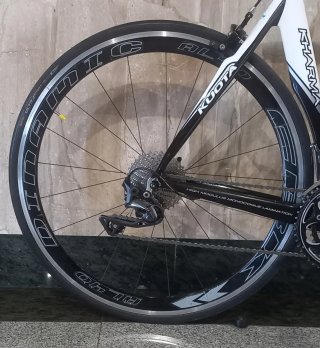 Bicicleta de Carbono Kuota Kharma