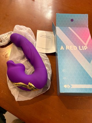 Caja A RED LIP azul y rosa