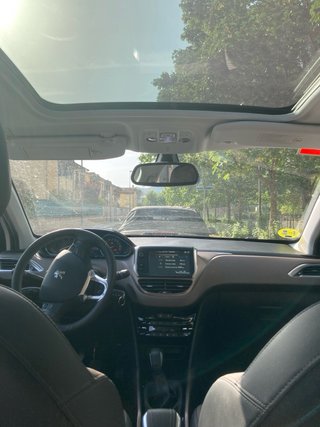 Peugeot 2008 Allure eHDi 92