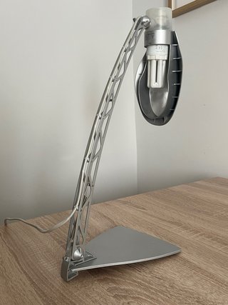 Lámpara de escritorio Alma Light