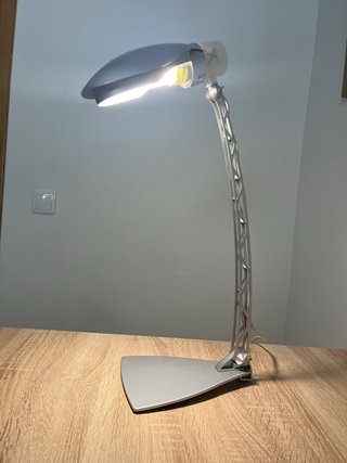 Lámpara de escritorio Alma Light