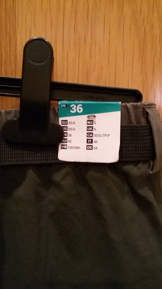 PANTALÓN CORTO TREKKING MUJER