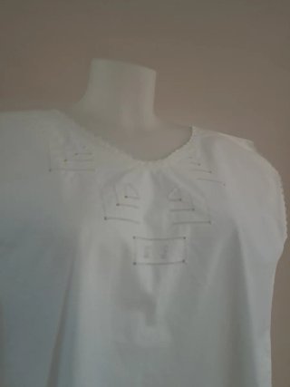 Camicia da notte vintage bianca