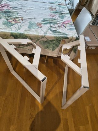 Patas de mesa metálicas blancas