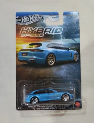 Hot Wheels Silver Series completa Hybrid Speed.