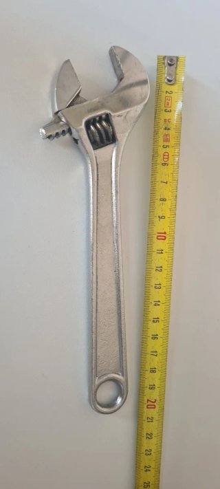 Llave inglesa ajustable