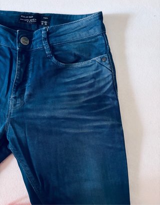 Pantalón vaquero azul Klein Pull&Bear Hombre