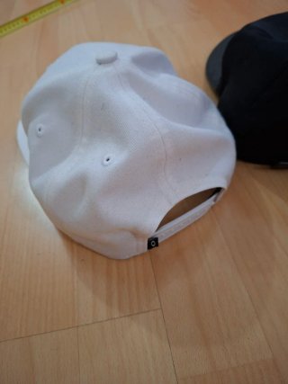Lote 3 Gorras Oakley y Prada