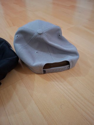 Lote 3 Gorras Oakley y Prada