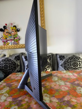 Monitor Samsung Curvo 27” Gaming 144 Hz – Ottimo stato