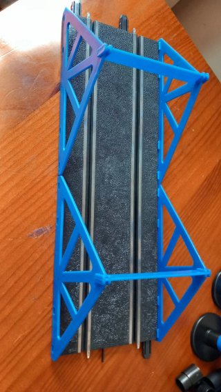 Scalextric Compact 1:43 set Puente Doble
