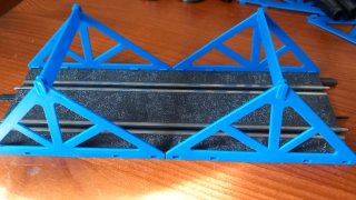 Scalextric Compact 1:43 set Puente Doble