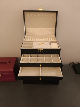 Portagioie grande nero e oro