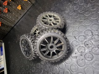 Set 4 Gomme RC per fuoristrada