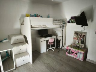 Cama modular con cajonera