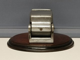 Antiguo Cenicero Basculante de Vagón de RENFE
