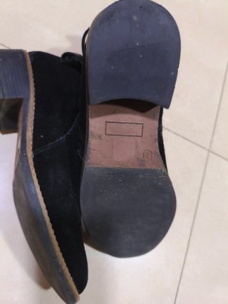 Botines de piel negros