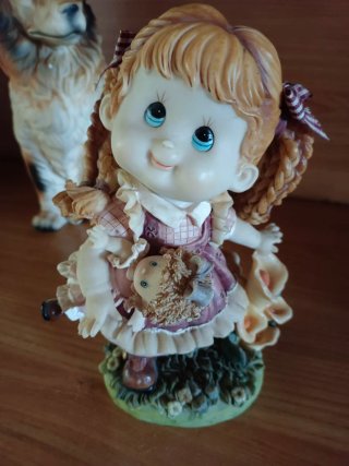 Figure di ceramica vintage: bambino, bambina e cane