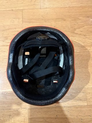 Casco infantil naranja