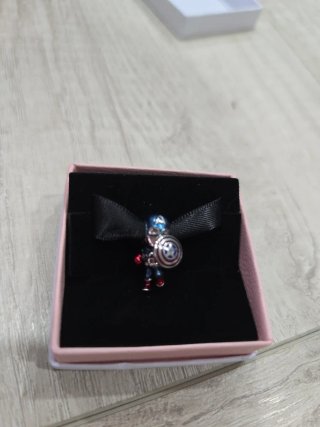 Pandora Capitán América Charm