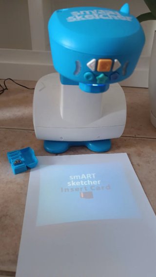 Proyector Dibujo smART Sketcher Famosa
