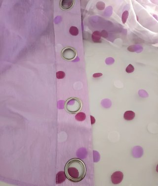 Cortinas lunares moradas y rosas