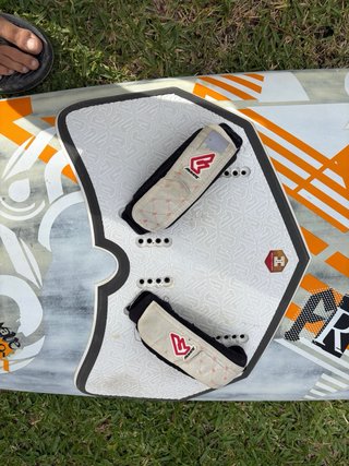 Tabla Windsurf Fanatic Freewave 85L