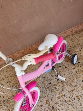 Bicicleta  infantil Hello Kitty rosa