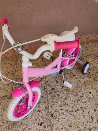 Bicicleta  infantil Hello Kitty rosa