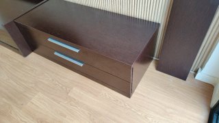 Muebles salón wengué: mueble TV, cajoneras, mesa