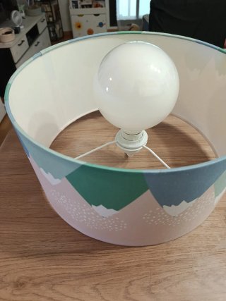 Lámpara infantil de techo montañas