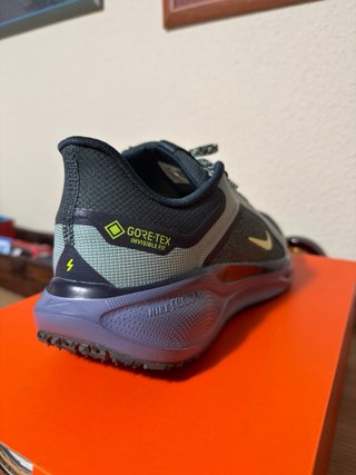 Nike Pegasus 41 GTX T45 + Quest 5 T45 NUEVAS