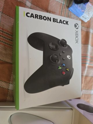 Mando NUEVO Xbox Carbon Black Series X