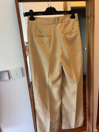 Pantalón fluido beige