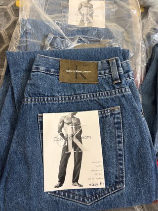8 jeans.. 4Levi's 4 calvin klein Talla L